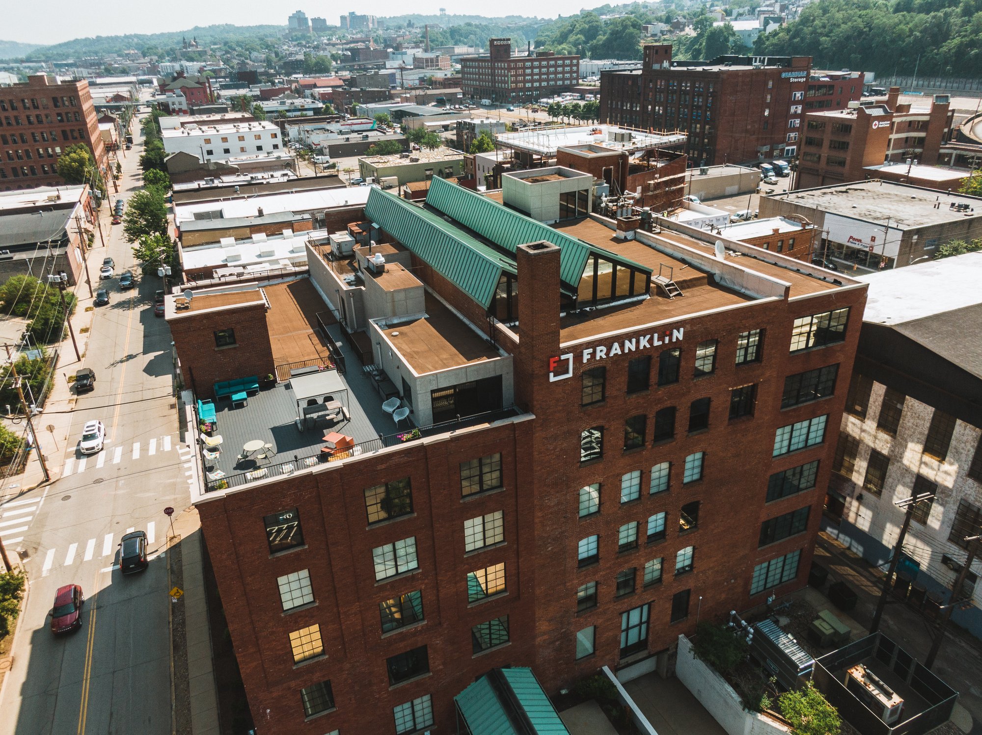 1- FRANKLIN SHOWROOM-EXTERIOR-2